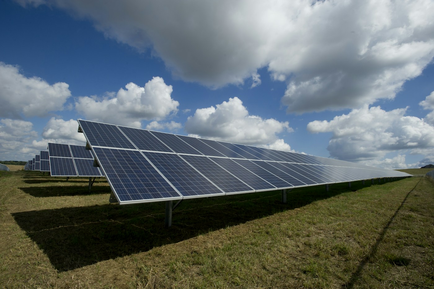Rooftop solar panels for home